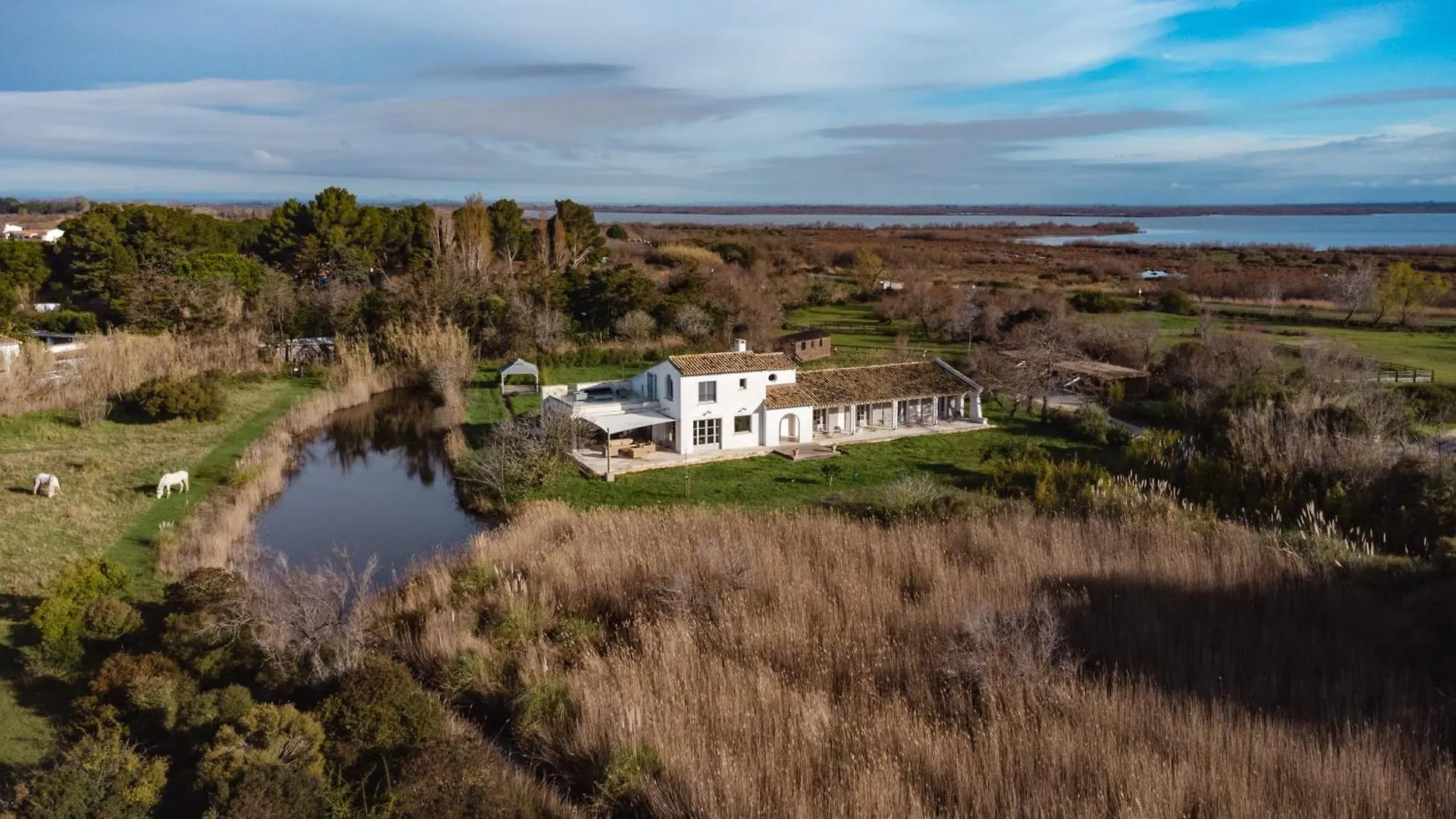Mas Du Couvin, Maison D'Hotes En Camargue Saintes-Maries-de-la-Mer 5*,  Francia