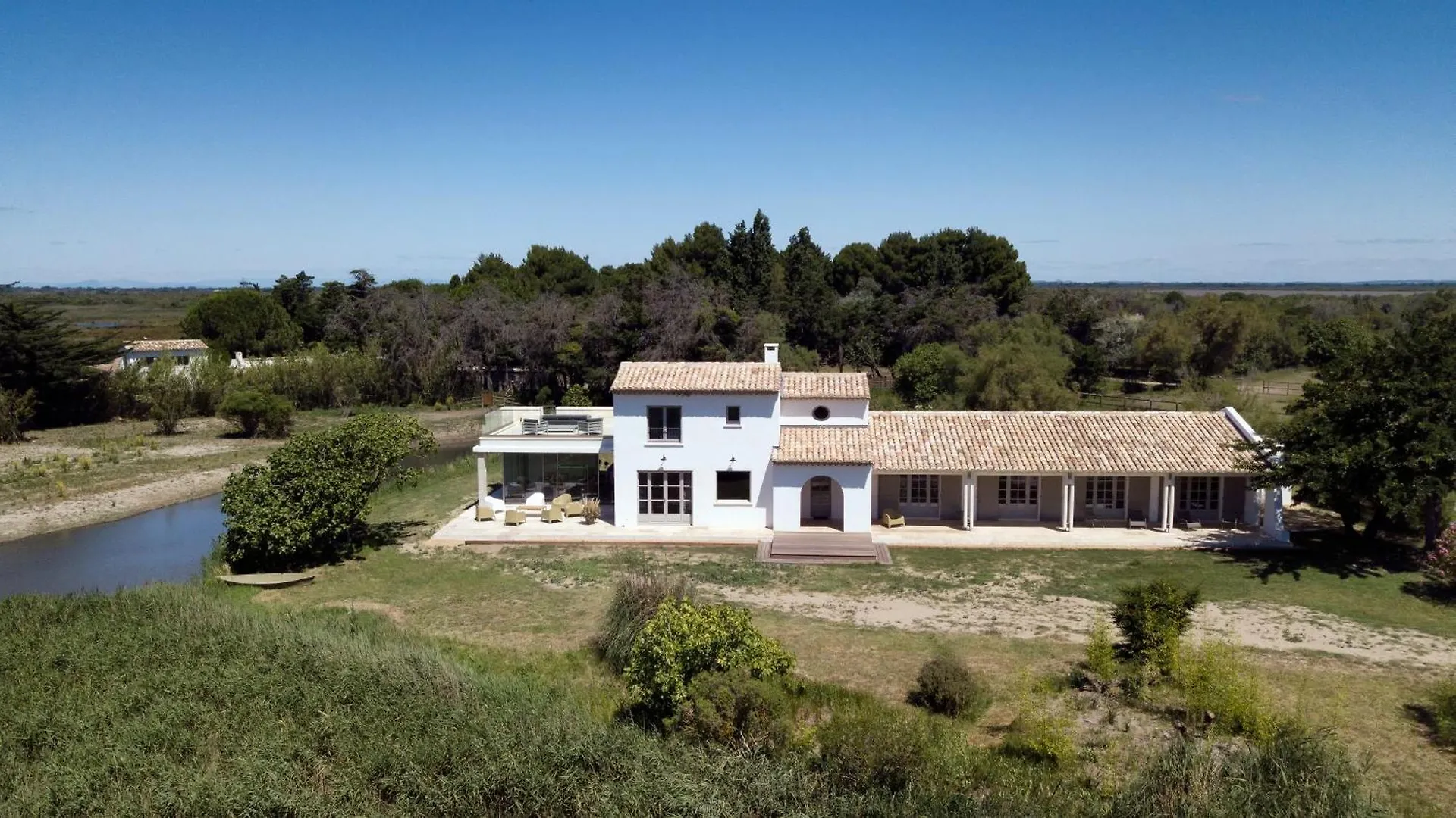 Mas Du Couvin, Maison D'Hotes En Camargue Saintes-Maries-de-la-Mer 5*,