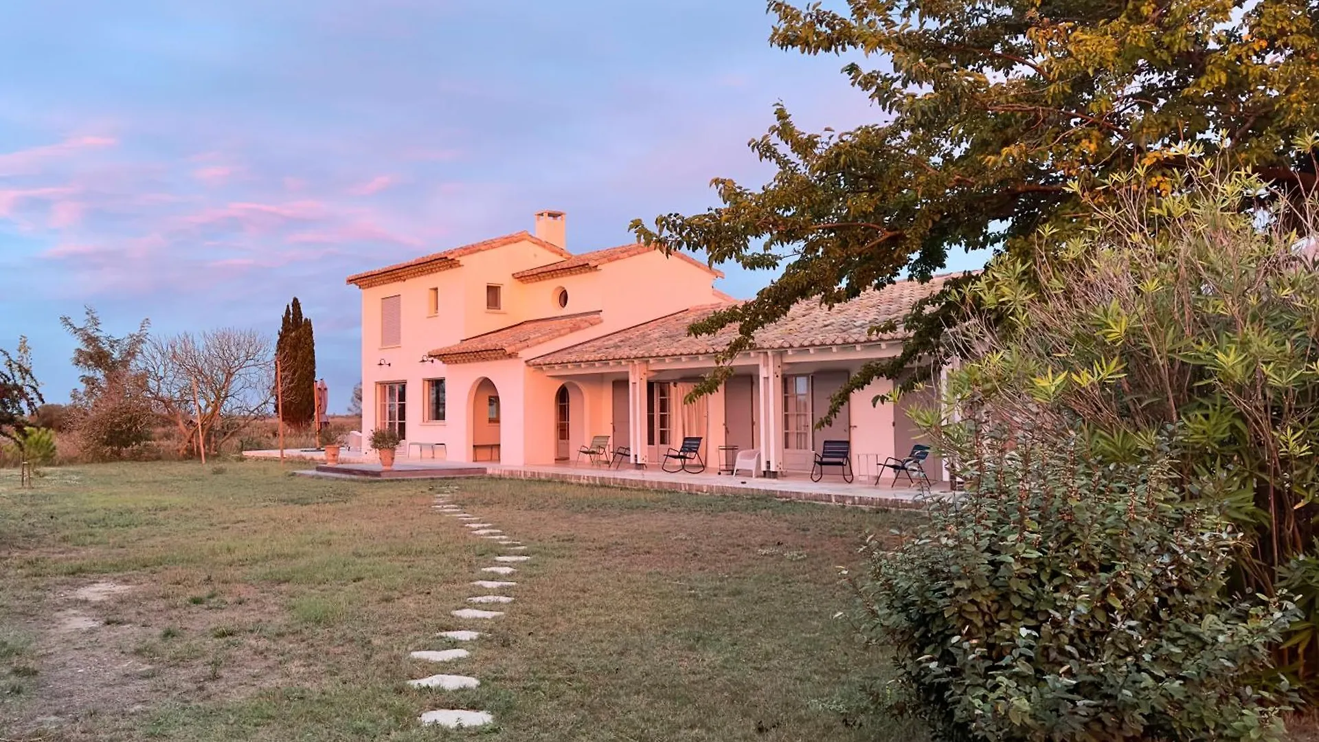 Mas Du Couvin, Maison D'Hotes En Camargue Saintes-Maries-de-la-Mer 5*,  Francia